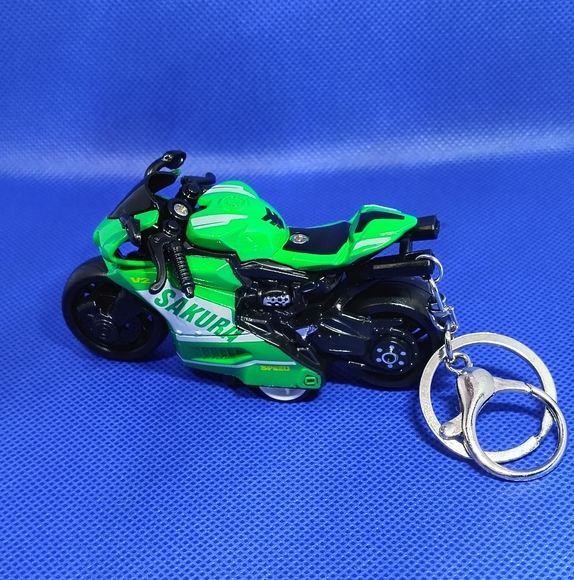 Sakura Other - Sakura Speed Pullback Keychain/Bag Charm